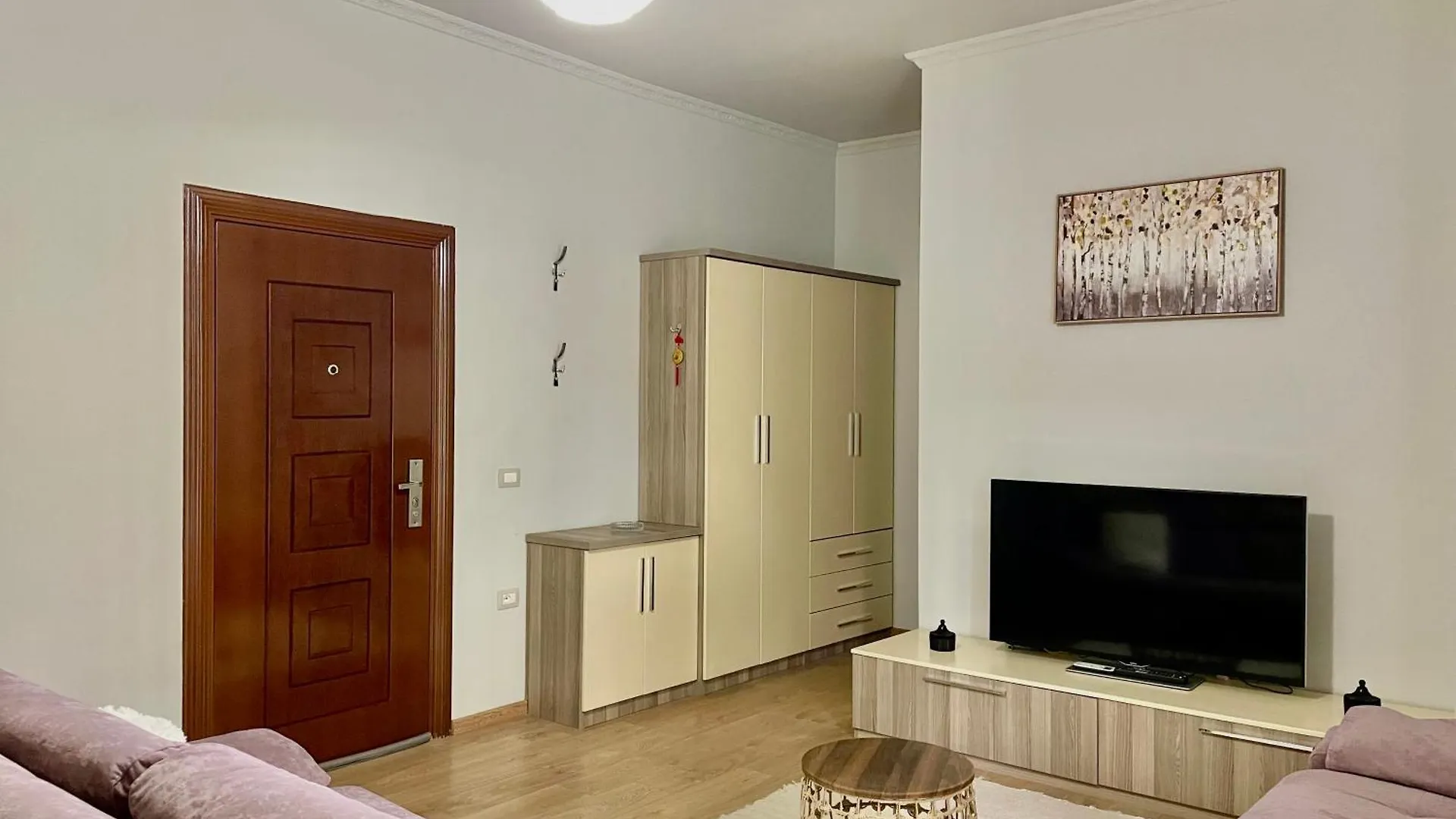 The Ionian Comfort - City Center Vlorë Apartment